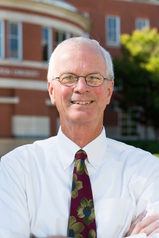 Headshot of Christopher Deering