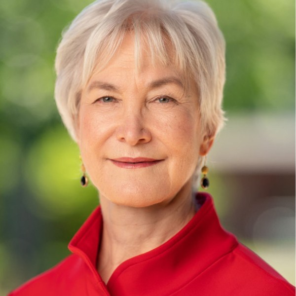 Alumna Julia Gregory