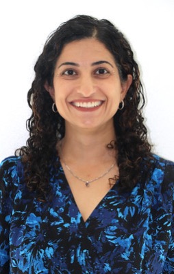 Maryam Z. Deloffre headshot