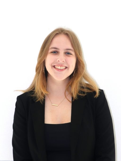 Sophie Holtzman headshot