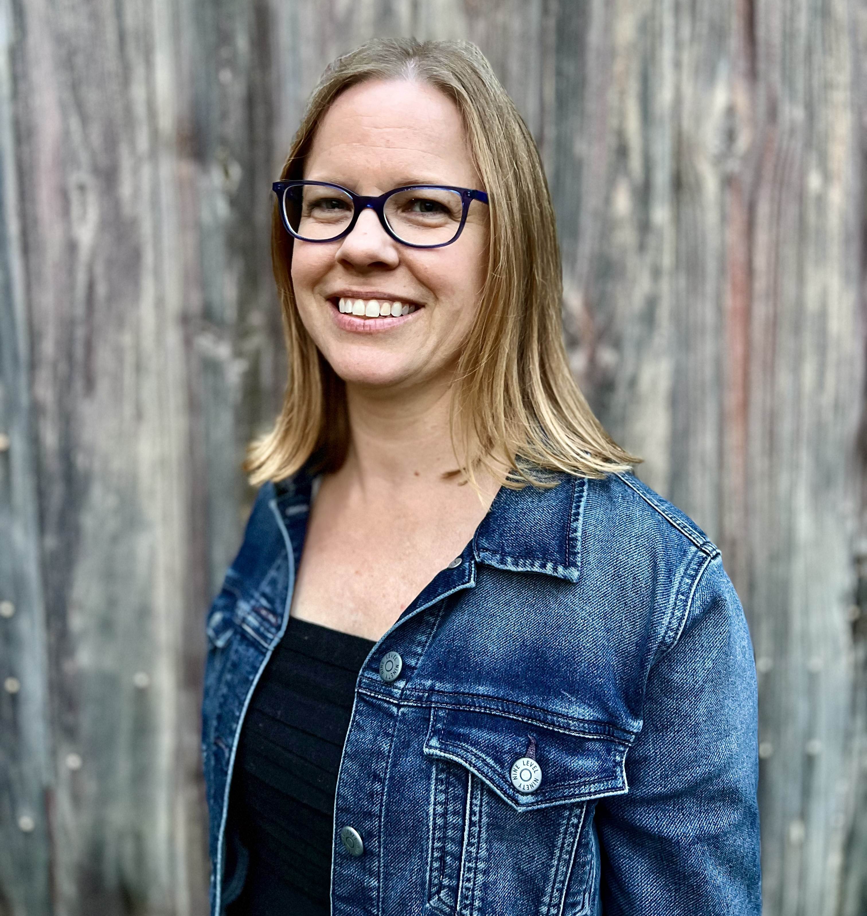 Undergradauate Academic Advisor Headshot of Clare Harwood