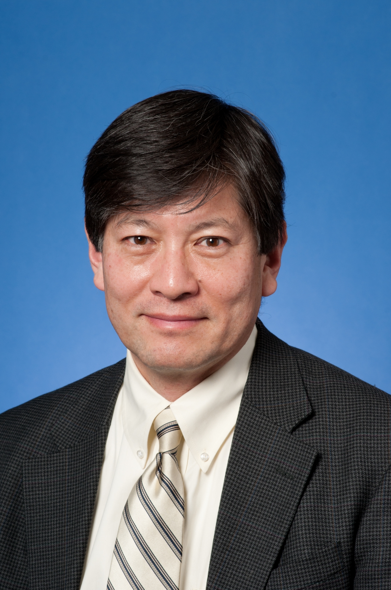 Headshot of Mike Mochizuki