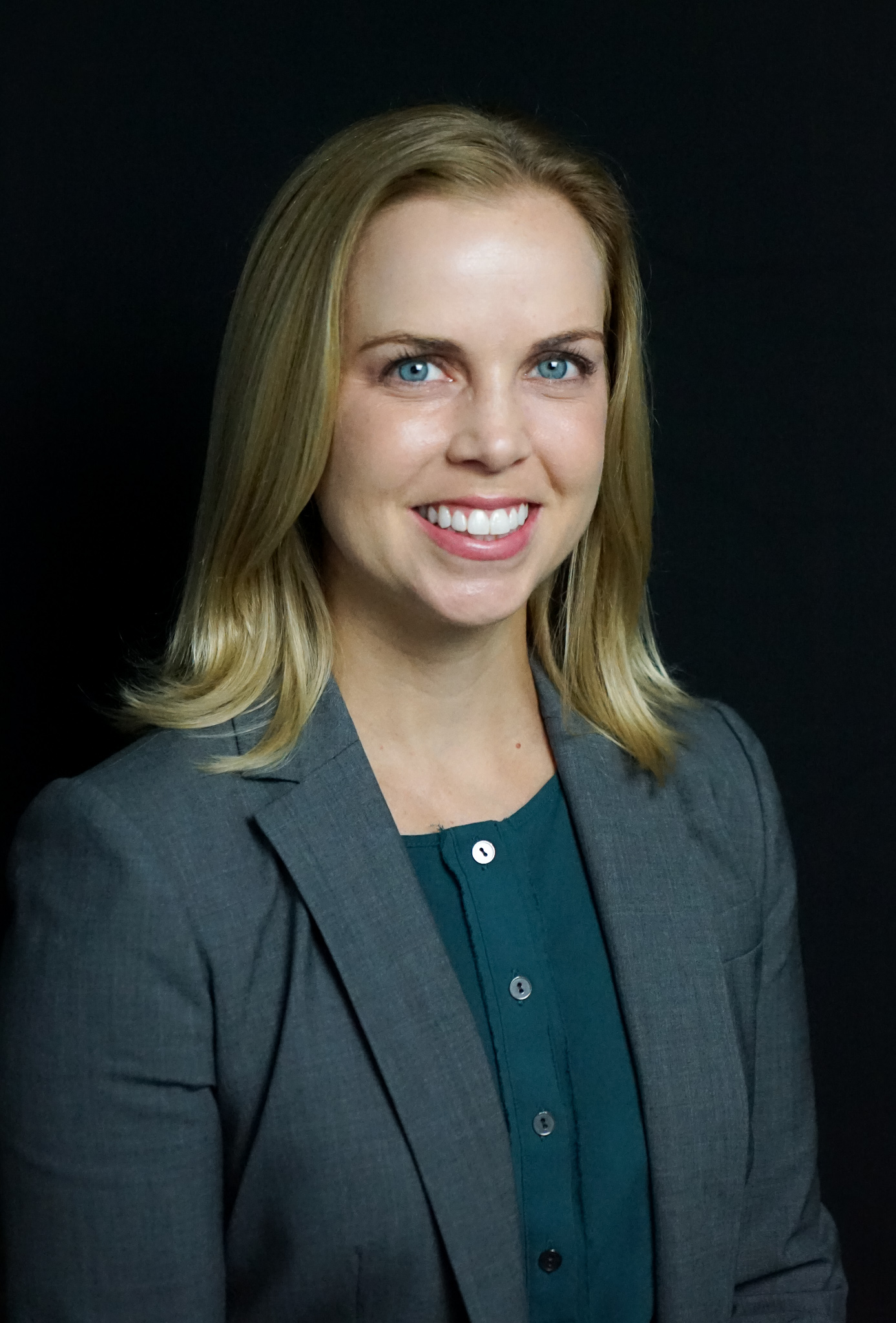 Headshot of Christie Arendt