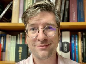 Eric Schluessel headshot