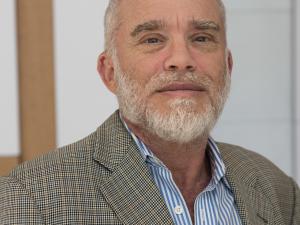 Robert Weiner headshot