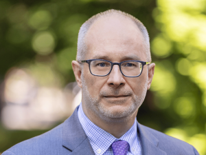 Alexander Downes headshot