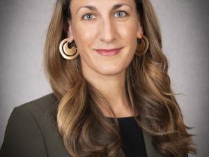Rachel Metz headshot