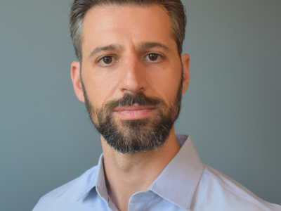 Dan Spokojny headshot
