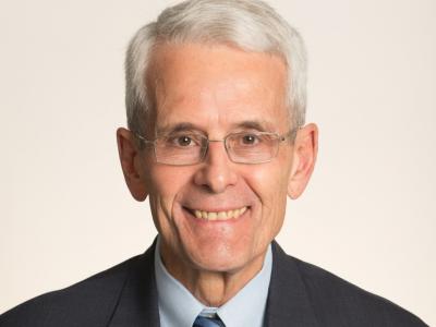 Headshot of Robert Sutter