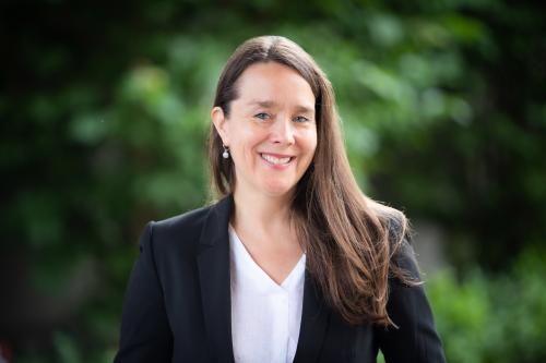 Dr. Amy Austin Holmes headshot