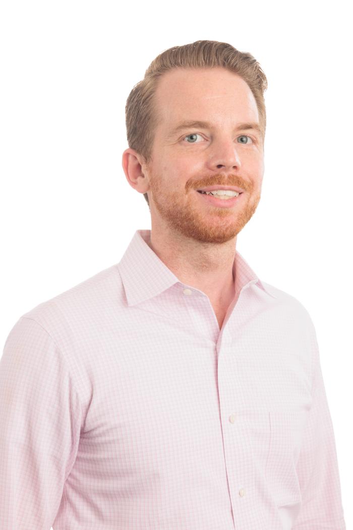 Headshot of Aaron Bateman