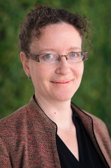 Headshot of Zoe Szajnfarber