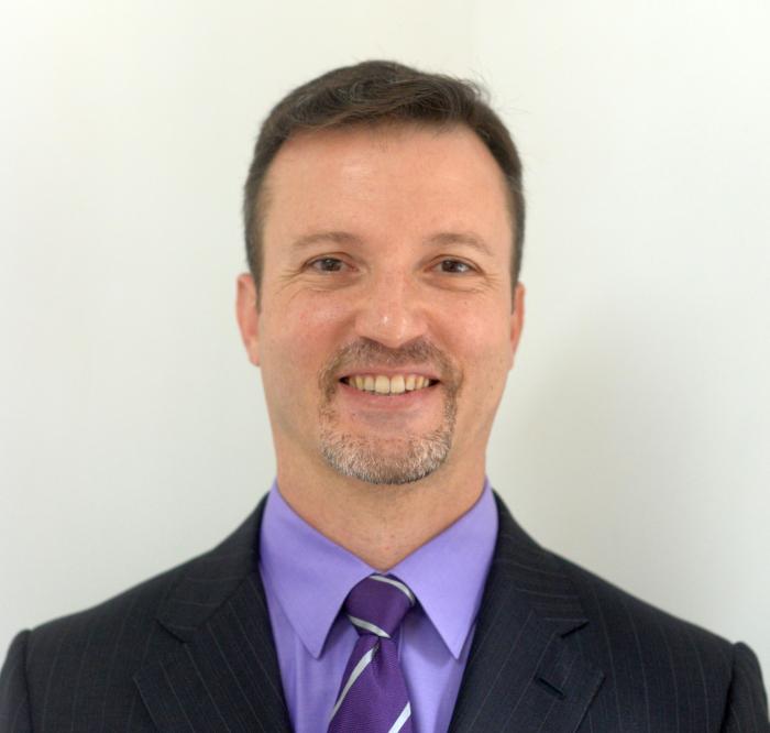 Headshot of Nizar Farsakh