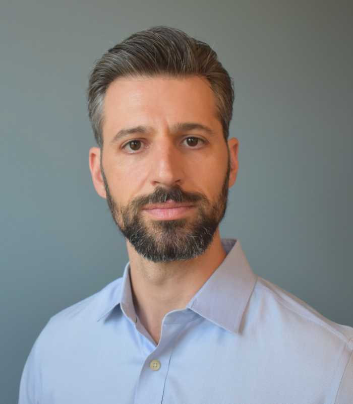 Dan Spokojny headshot