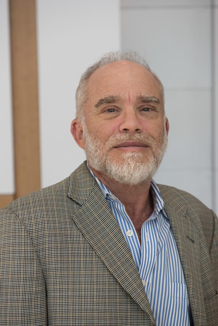 Robert Weiner headshot