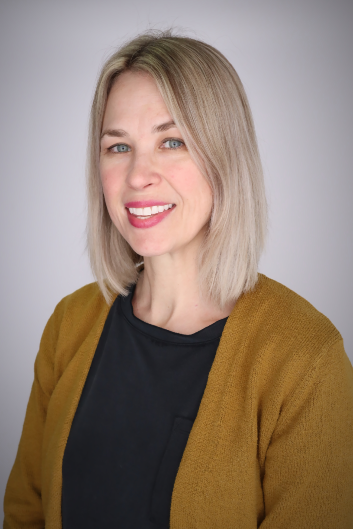 Sarah Squire headshot