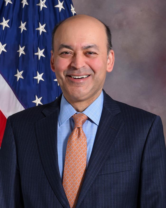 Dr. S. Amer Latif headshot