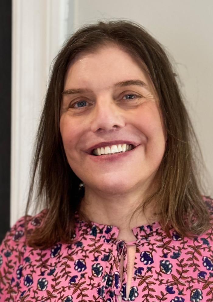 Angela Zimmerman headshot