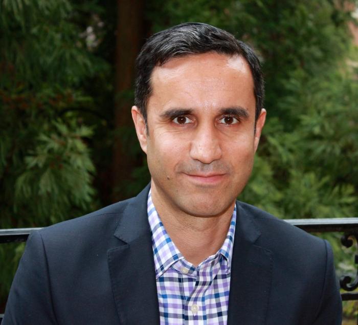 Babak Bahador headshot