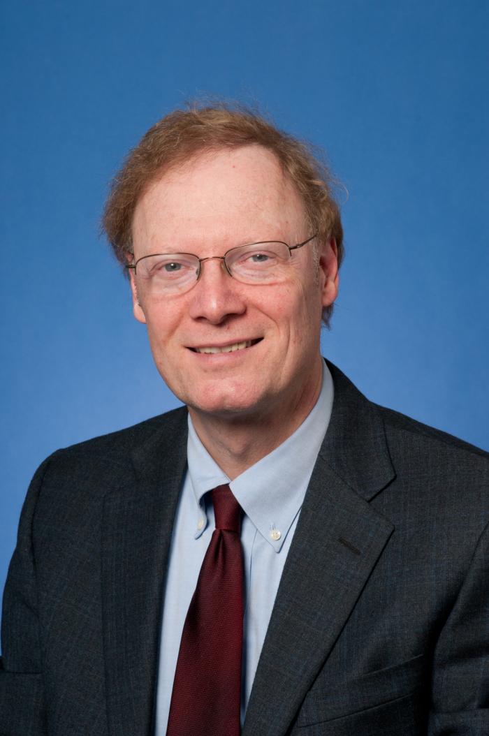 Headshot of Stephen Smith