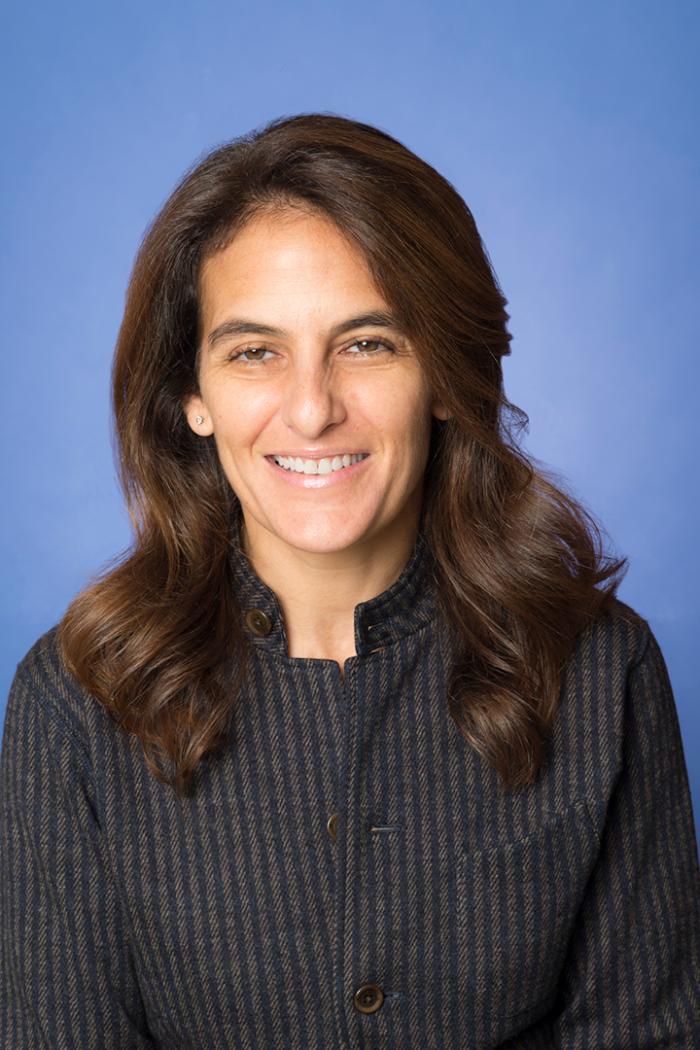 Jennifer Shore headshot