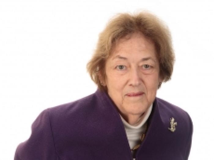 Headshot of Alison Brooks