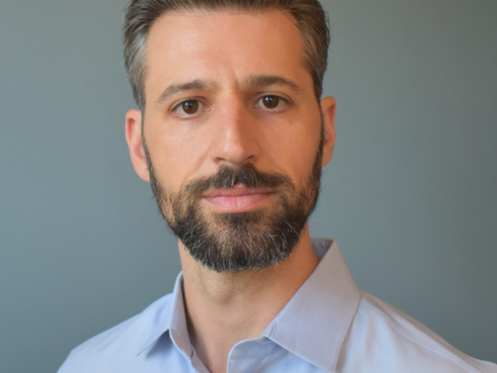 Dan Spokojny headshot