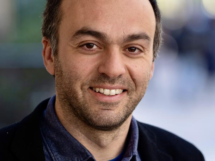 Harris Mylonas headshot