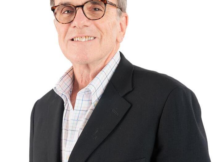 Dr. Michael Feuer headshot