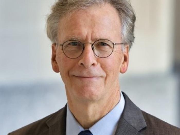 Robert Litwak headshot