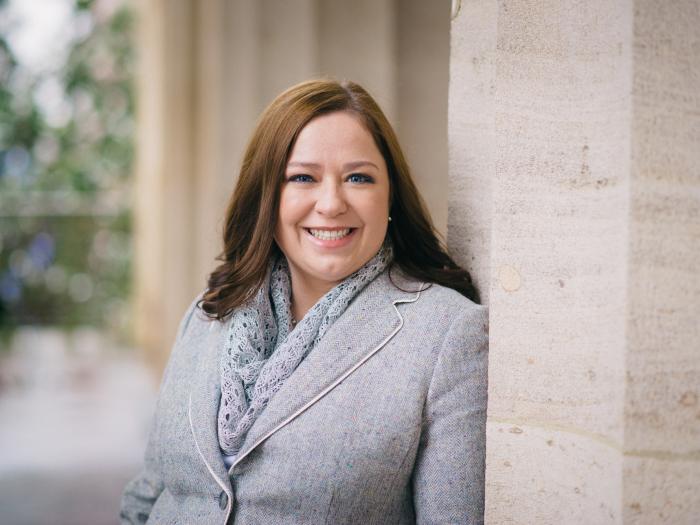 Headshot of Sharon Melzer