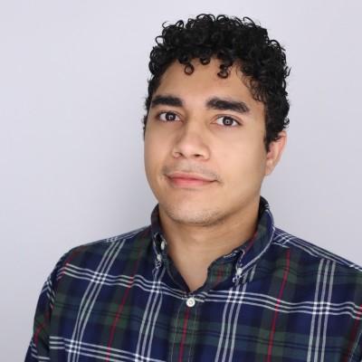 Sebastian Reyes Headshot