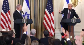 Israeli Prime Minister Benjamin Netanyahu (L) and U.S. President Donald Trump hold a joint news conference in the State Dining Room at the White House on September 29, 2025, in Washington. (Photo by Alex Wong/Getty Images)